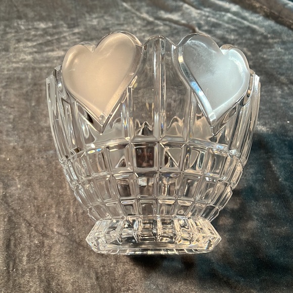 VTG 1986 F.T.D.A. Heart Dish - Picture 2 of 5